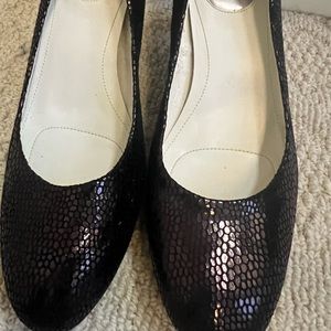 Calvin Klein dark brown bronze metallic heels size 9